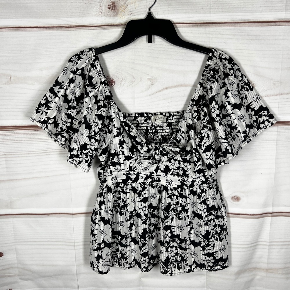LOFT Peplum Top Womens XS Black Floral Flutter Sleeve Tie Front Smocked Blouse